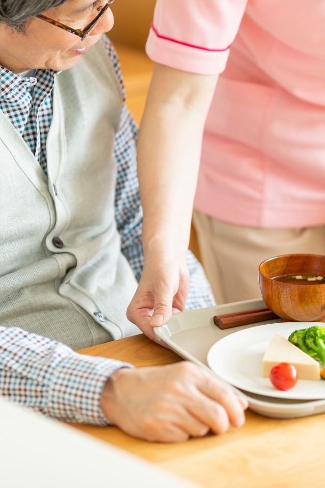 respite caregiver providing assistance